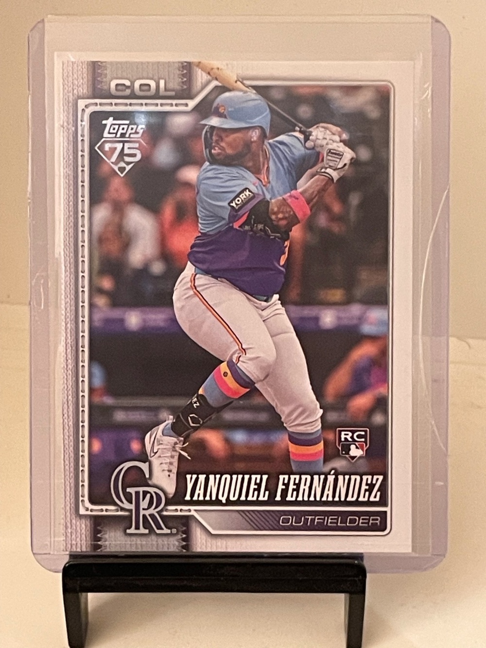 Yanquiel Fernandez 2026 Topps Series Baseball Rookie Card